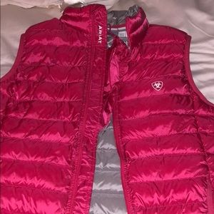 pink vest